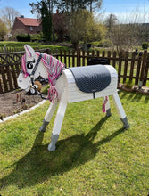 Lade das Bild in den Galerie-Viewer, Holzpferd weiß groß 100 cm Stockmaß