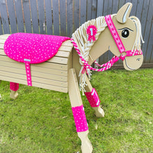 Lade das Bild in den Galerie-Viewer, 3tlg. Set Satteldecke, Halfter und Zügel
