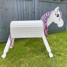 Lade das Bild in den Galerie-Viewer, Holzpferd weiß klein 80 cm Stockmaß