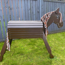 Lade das Bild in den Galerie-Viewer, Holzpferd dunkelbraun klein 80 cm Stockmaß