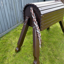 Lade das Bild in den Galerie-Viewer, Holzpferd dunkelbraun mittel 90 cm Stockmaß