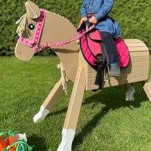 Lade das Bild in den Galerie-Viewer, Holzpferd beige mittel 90 cm Stockmaß