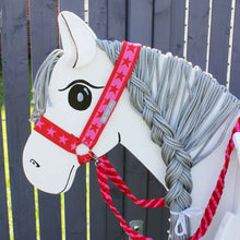 Lade das Bild in den Galerie-Viewer, Halfter Zügel Zaumzeug Holzpferd rot
