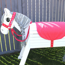 Lade das Bild in den Galerie-Viewer, 3tlg. Set Satteldecke, Halfter und Zügel