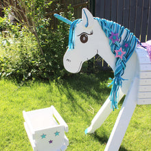 Lade das Bild in den Galerie-Viewer, Einhorn Holzpferd