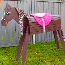 Lade das Bild in den Galerie-Viewer, NEU!!! Holzpferd rotbraun Fuchs groß 100 cm Stockmaß