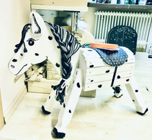 Lade das Bild in den Galerie-Viewer, 3tlg. Set Satteldecke, Halfter und Zügel mini