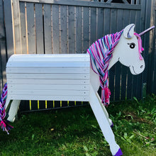 Lade das Bild in den Galerie-Viewer, Sofort zu verkaufen Holzpferd Einhorn 90 cm weiß