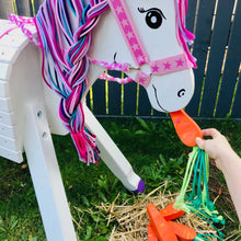 Lade das Bild in den Galerie-Viewer, Holzpferd Einhorn 80 cm weiß